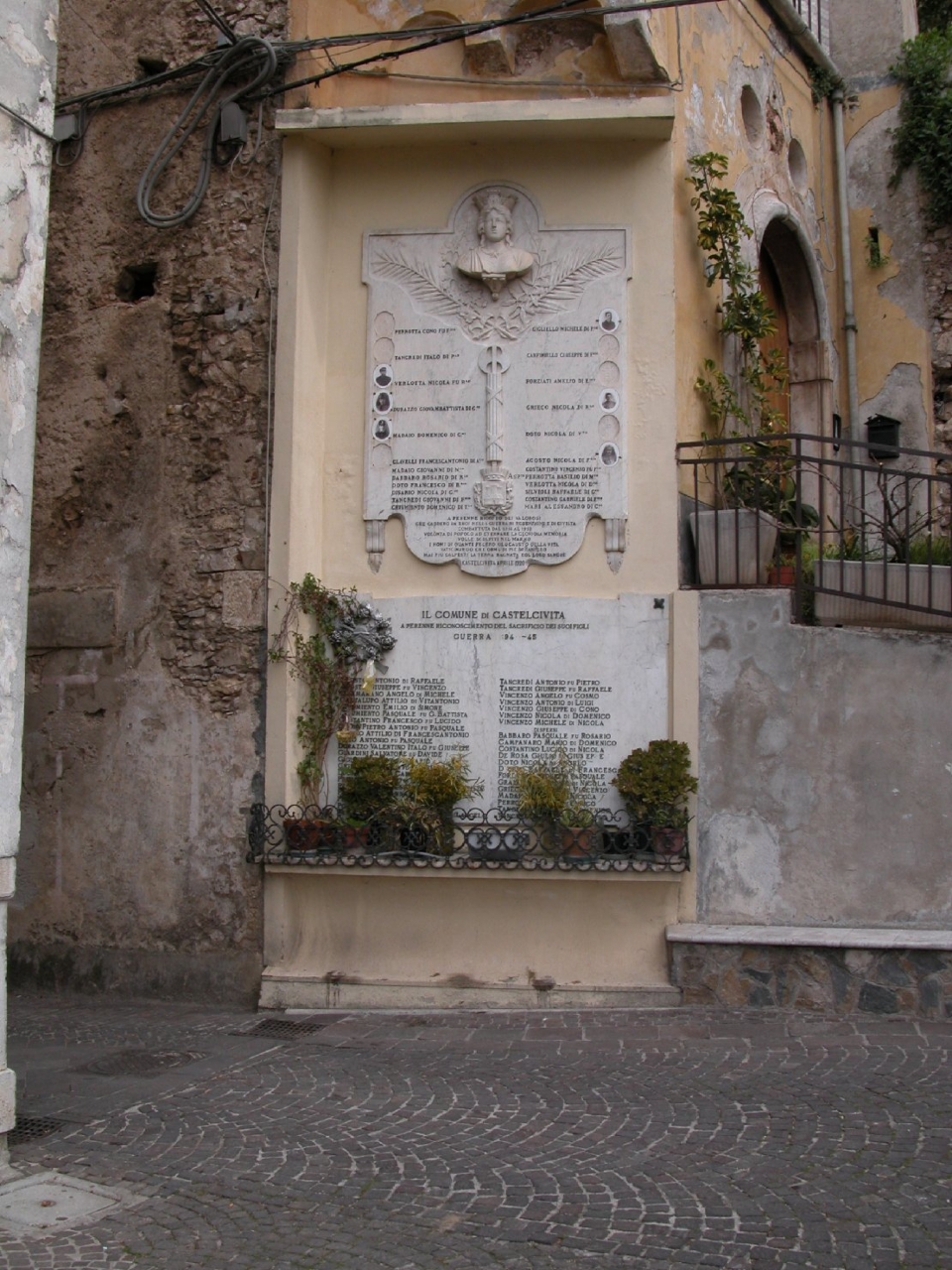 allegoria della Patria monumento ai caduti a lapide 1920 1920